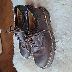 Vintage Air Wair Dr. Martens made in England 8053 size 6 (fits like a woman's 8)